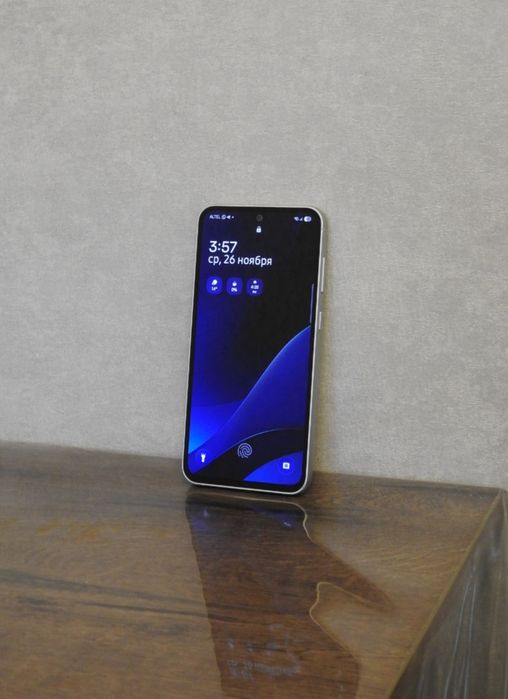 Продам Samsung S23 FE 8/256