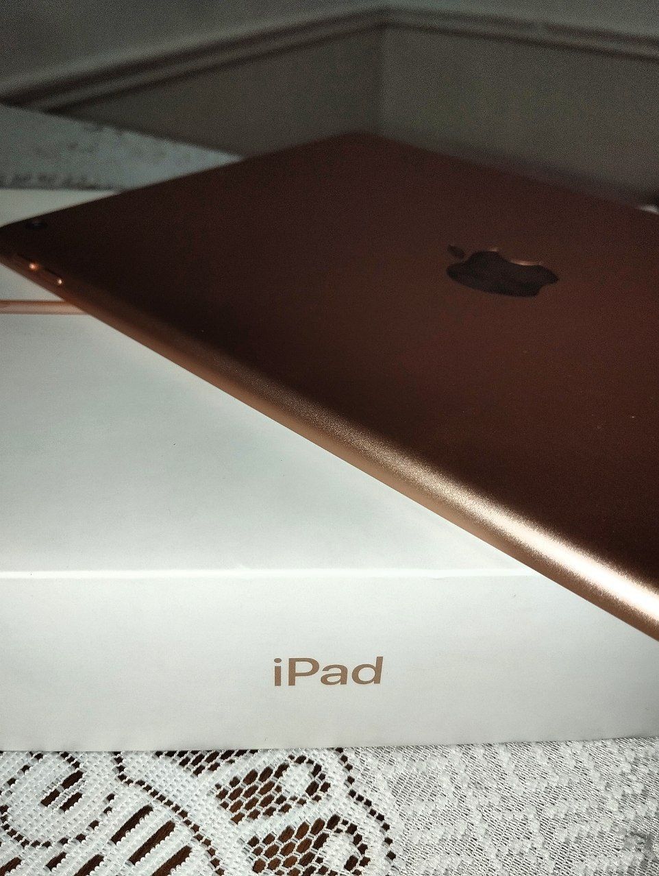 Ipad8 obmen faqat iphone ga iphone11 pro dan bowlab doplata qilaman