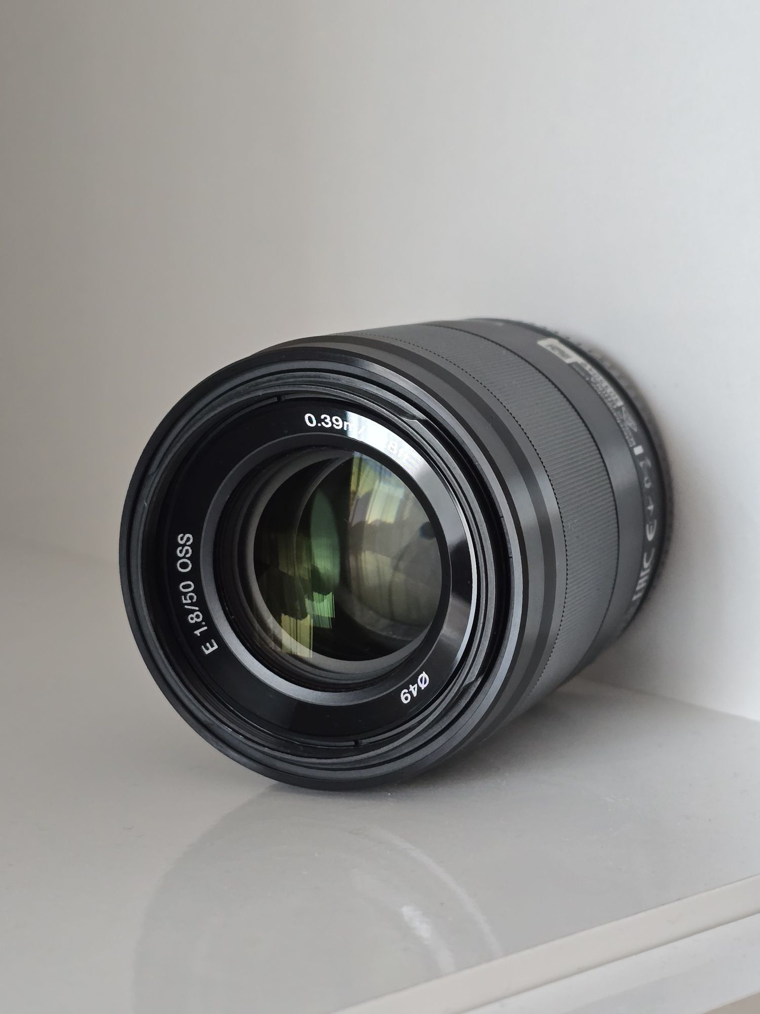 обектив Sony FE 50mm f/1.8