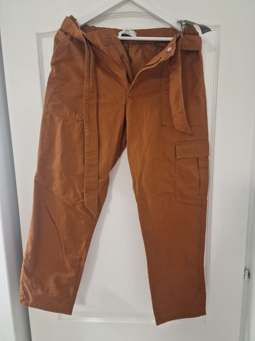 Pantaloni cu buzunare JDY