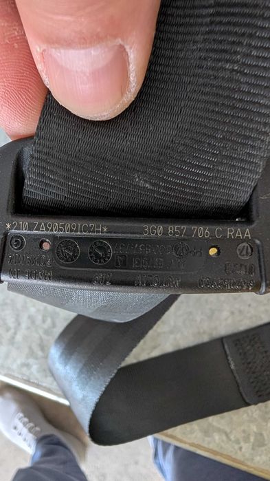 Centura siguranta dr fata Passat B8.