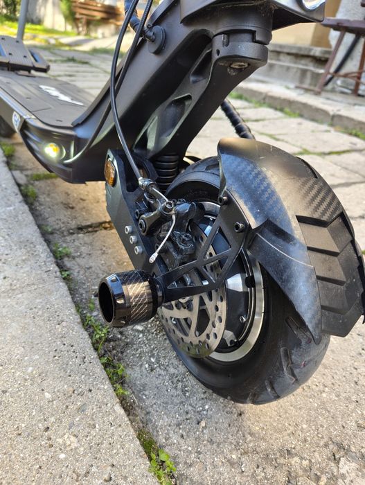 Mukuta 10 Dual – отлична електрическа тротинетка + много аксесоари