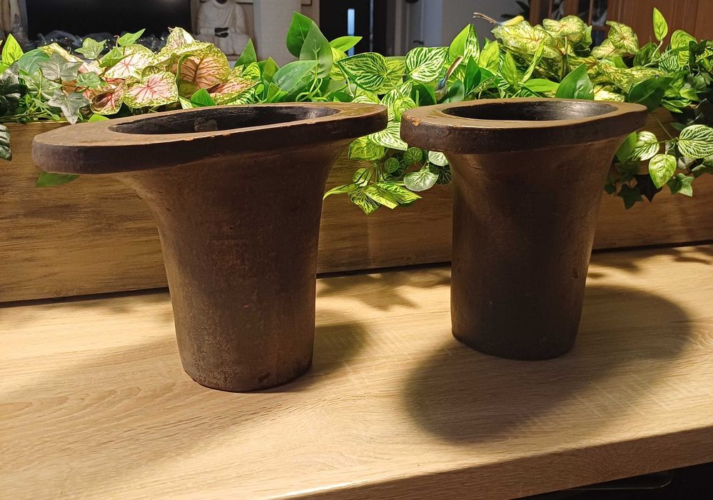 Vaze sau suport ghivece de flori din ceramica
