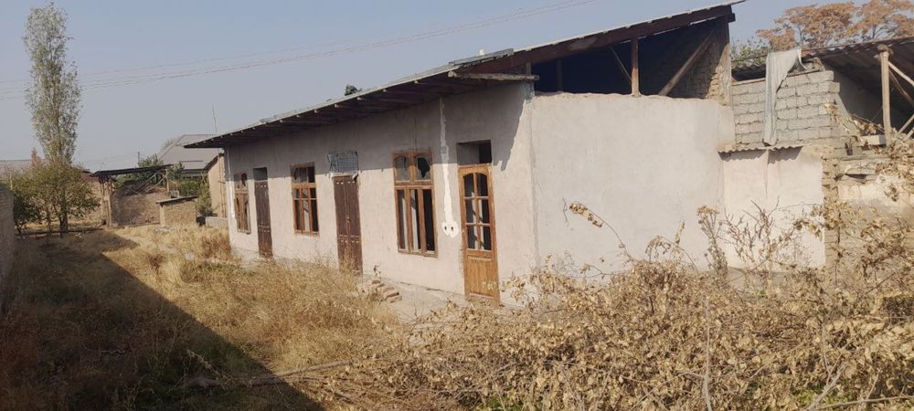 Yer sotiladi O’rtasaroy Navro’z mahallada 6-sotik