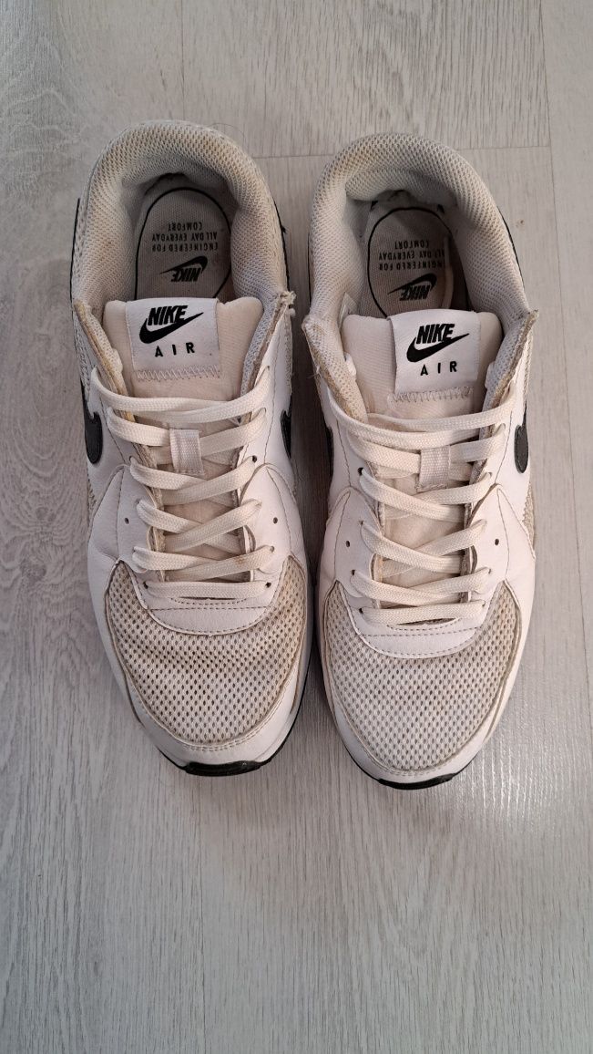 Vând adidasi Nike Air Max Excee mărimea 42,5