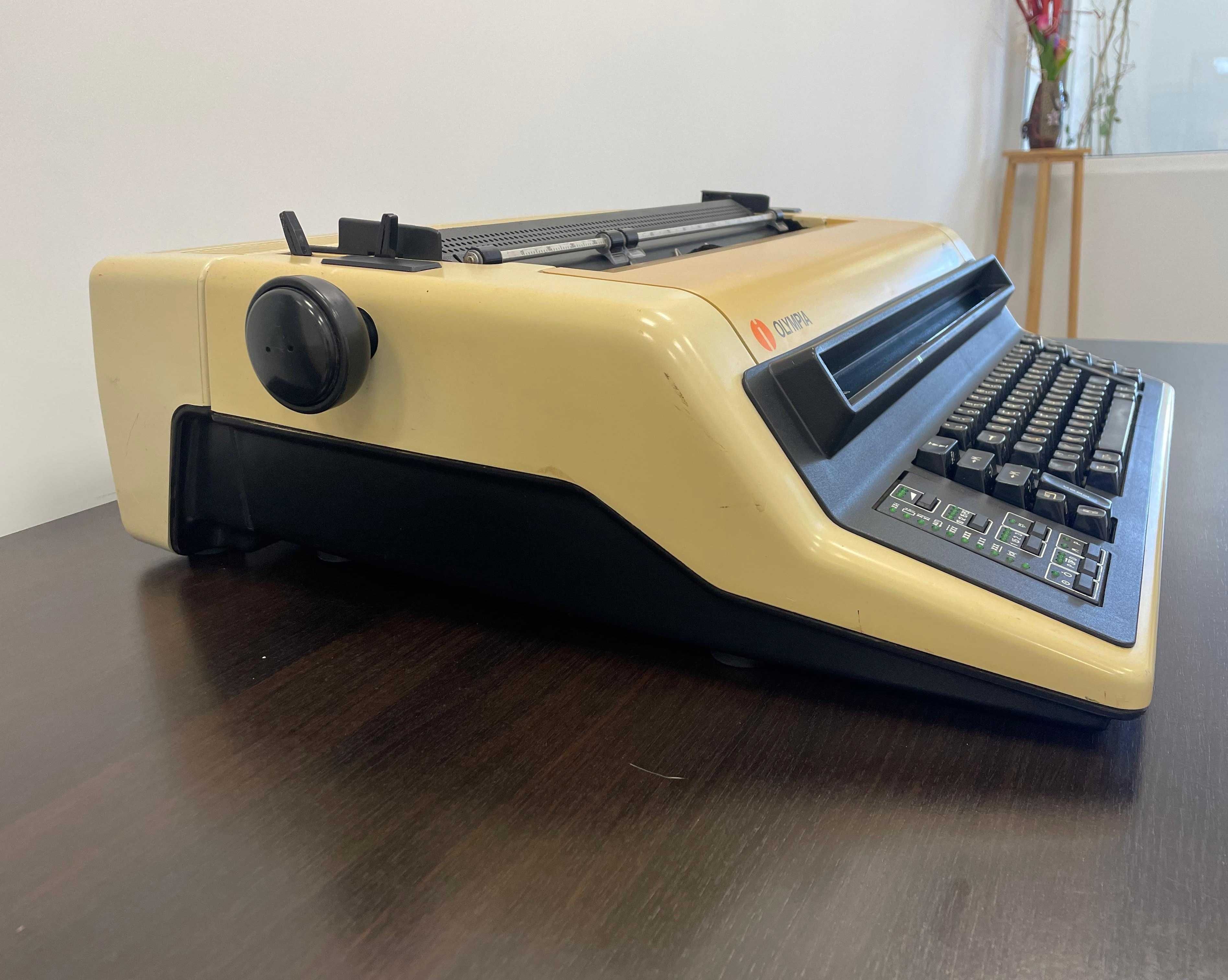 Masina de scris pt. decor - Olympia Disque electronic writing system