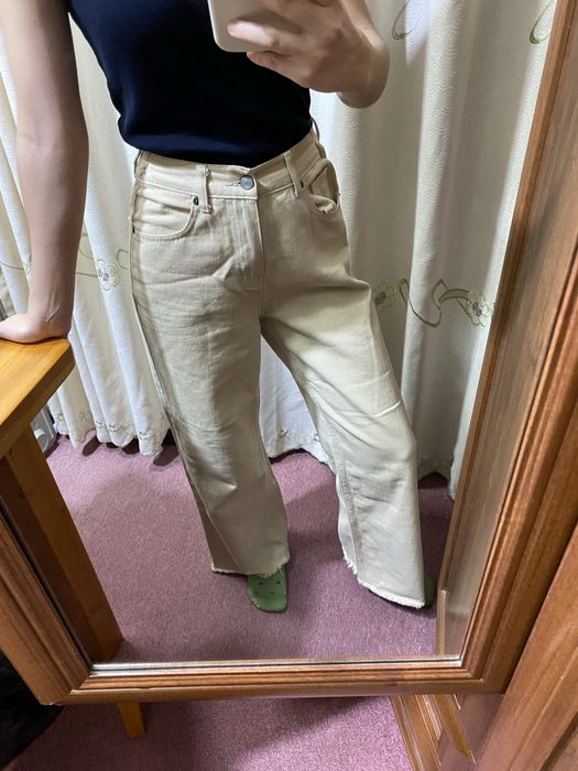 Женские брюки бежевые