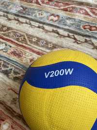 Продам Волейбольный мяч Mikasa v200w