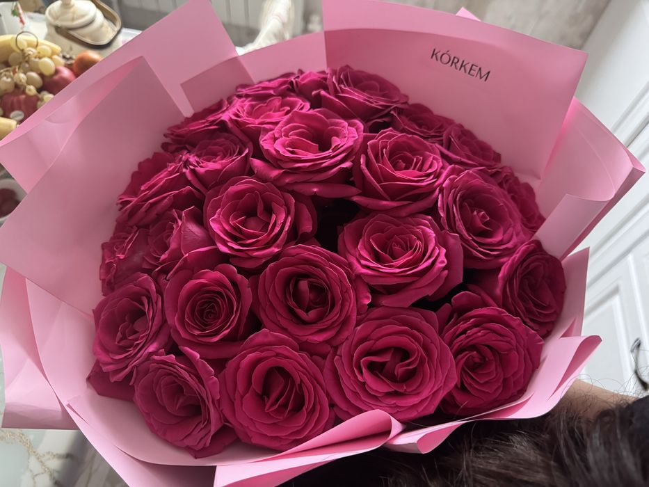 Цветы. Букет роз. 25 штук