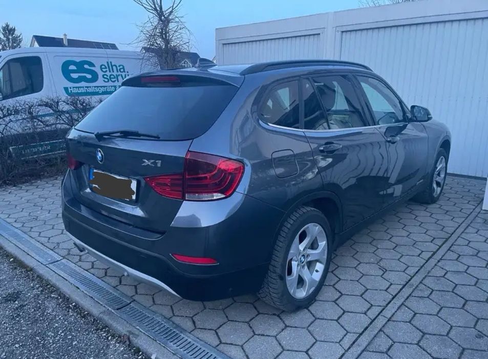 Vând BMW x1 xDraiv 4x4 20i automat xenon euro6