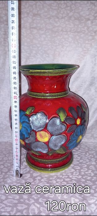 Vaze din ceramica și portelan