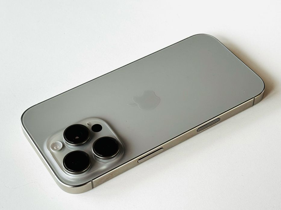 Iphone 16 Pro 128GB Natural Titanium Гаранция 6 месеца