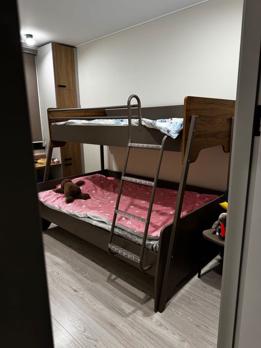 Двухъярусная детская кровать