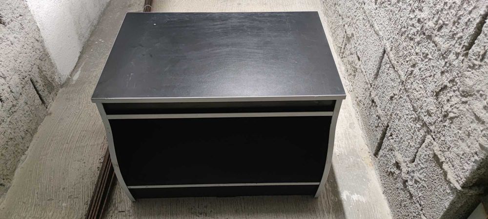 Birou rezistent din PAL 70 x 50 x 50 cm, cu suport pentru picioare