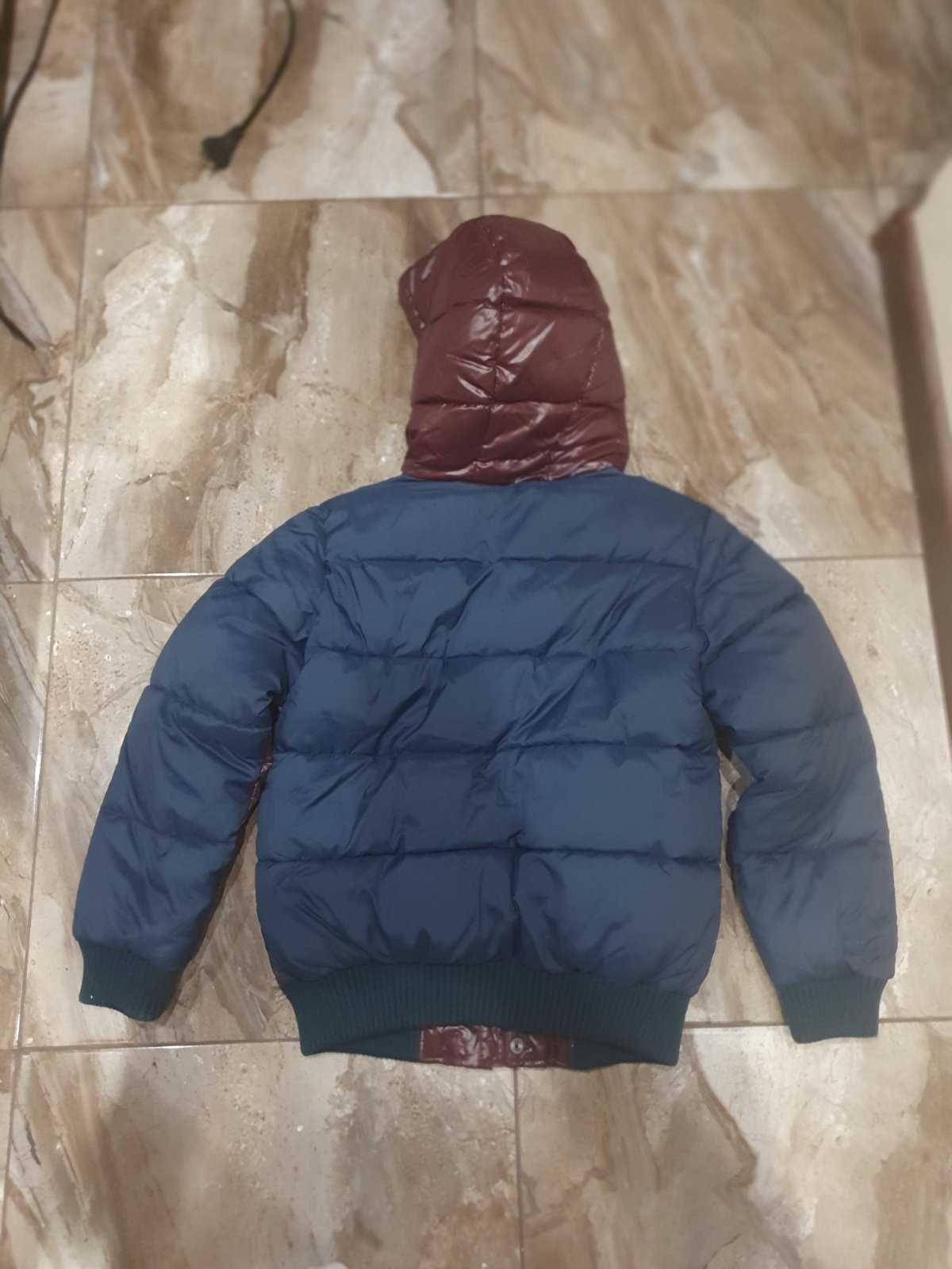 Ново Яке на Benetton 10-11г., 150см с етикет,