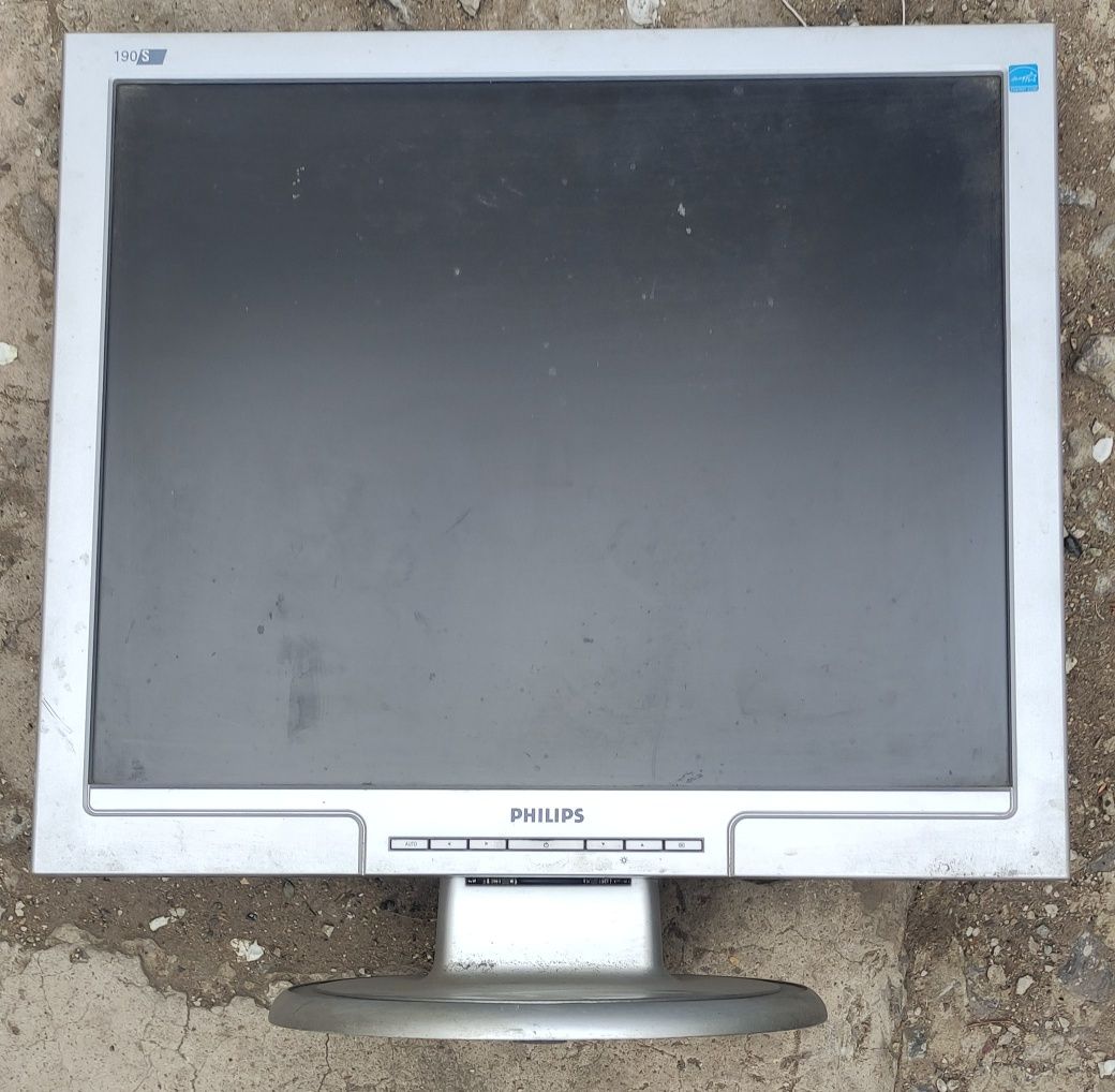 Монитор led, на запчасти