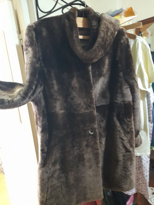 Vand haina de piele si blana