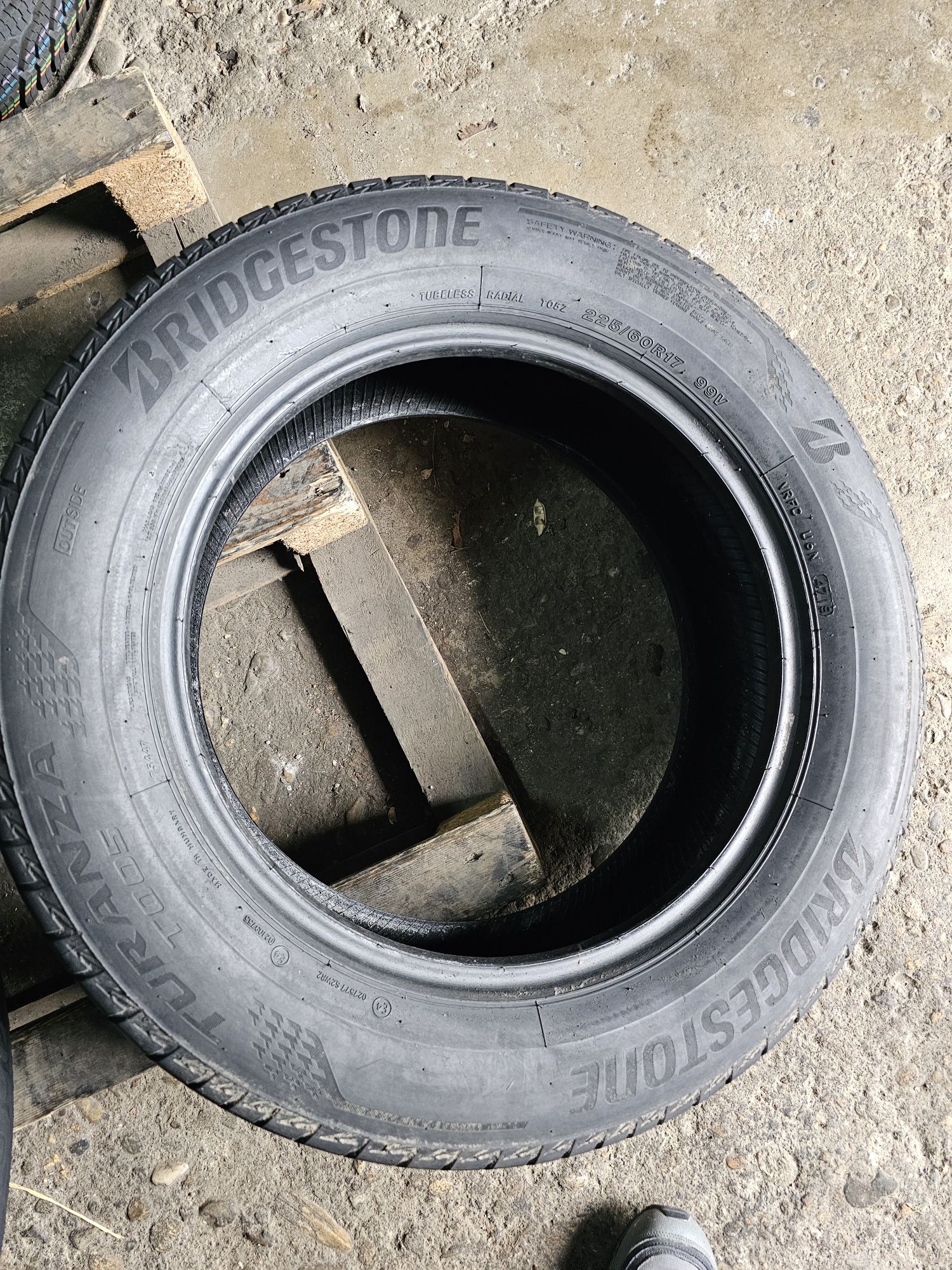 4 anvelope vara 225 60 17 Bridgestone 2019