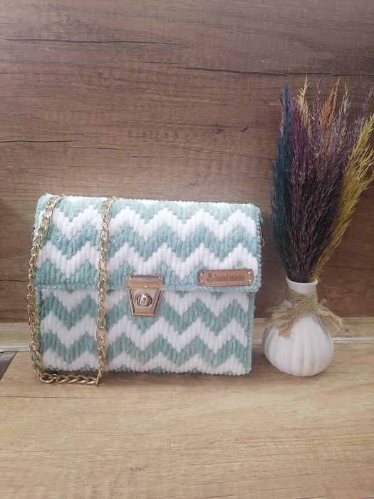 Продавам дамски чанти