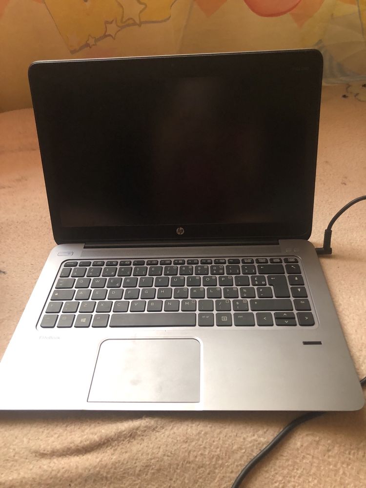Vand laptop in stare buna