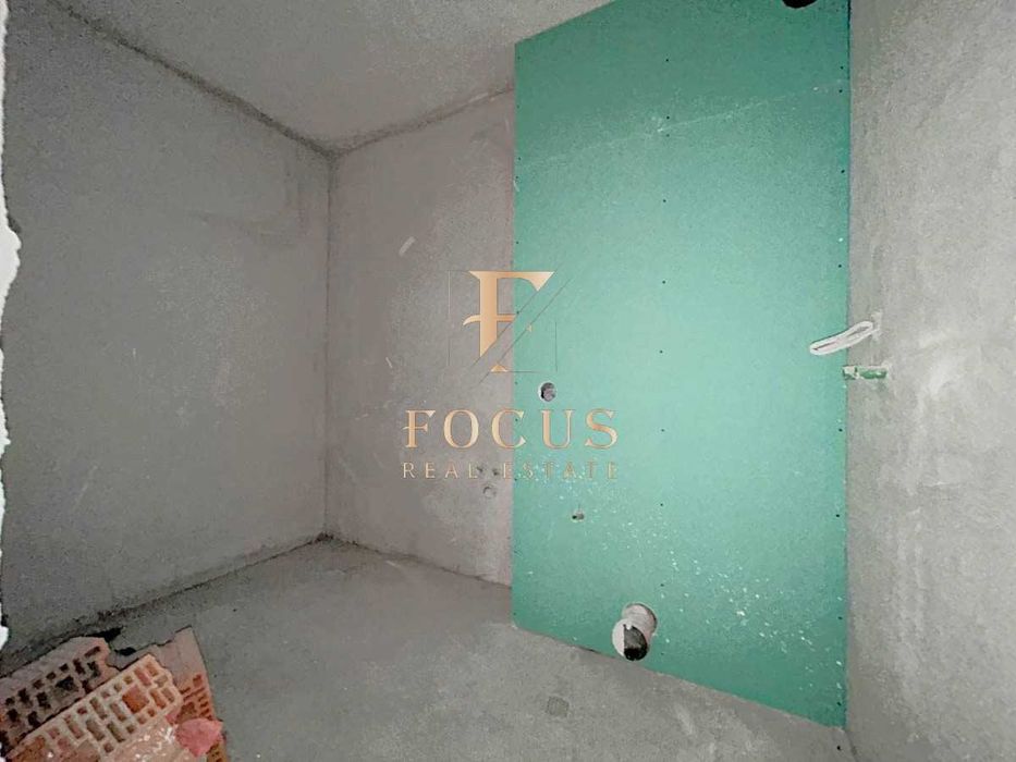 Продава се Двустаен апартамент в Пловдив, Кючук Париж - 76 кв.м за 1219 €/кв.м - Снимка #2