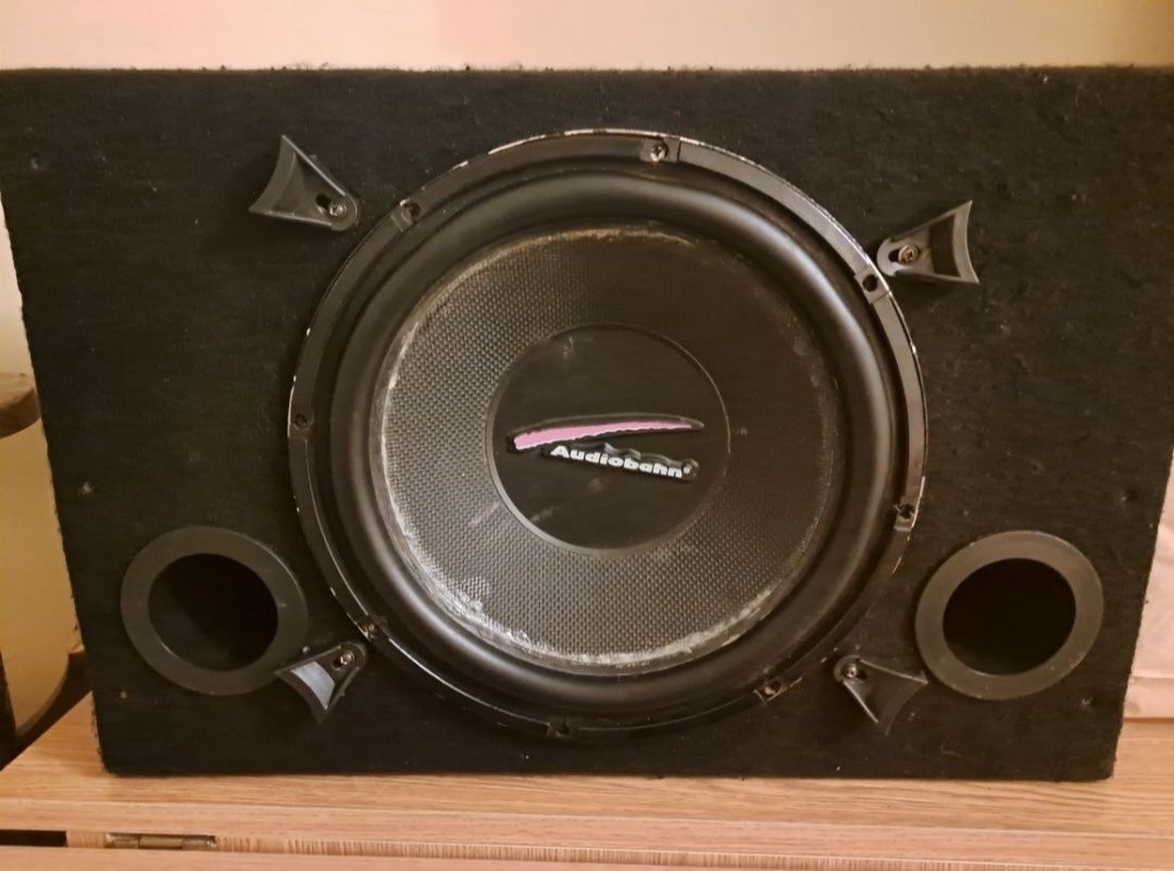 Subwoofer Audiobahn 500w rms