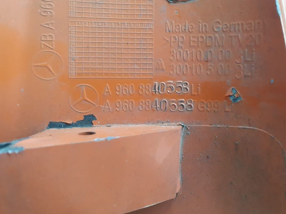 Ornament exterior cabina stanga a9608840558 Mercedes-Benz Actros MP4