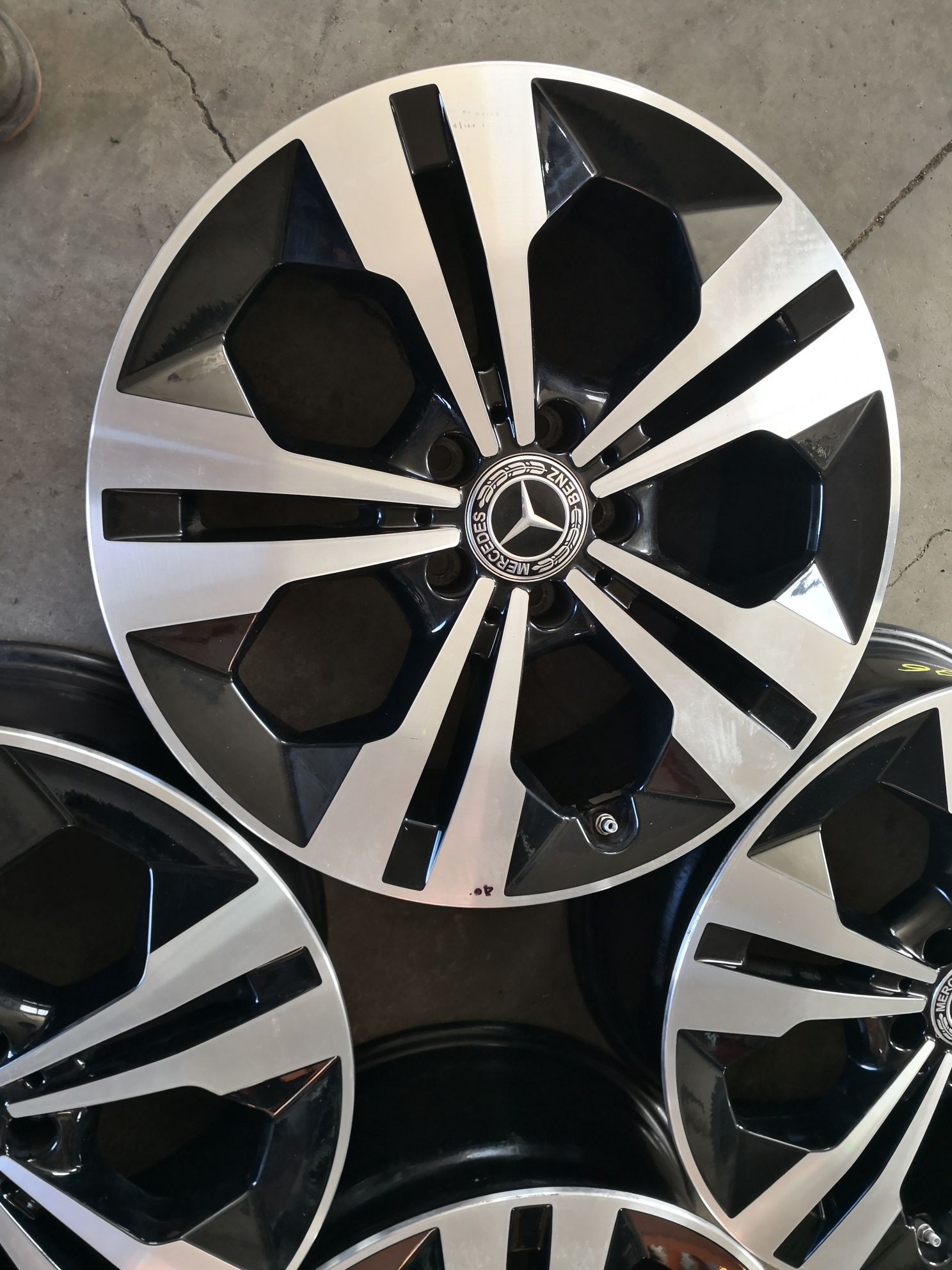 5x112 Mercedes v class w447 w247 b class 5х112 мерцедес 18 цола