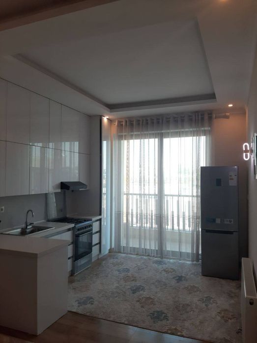 Chorsu bozori yonida