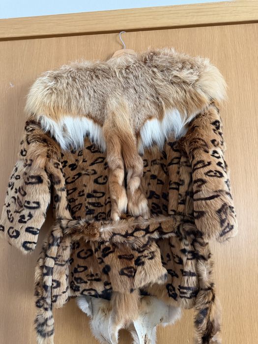 Blana naturala de iepure cu guler de vulpe polara