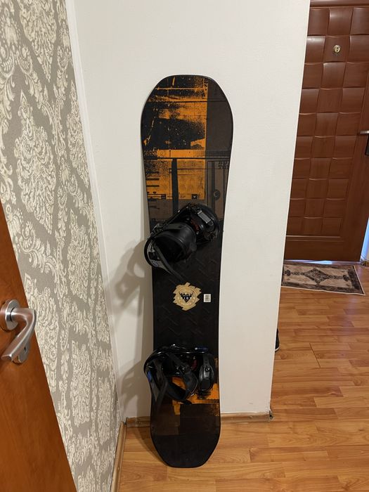 Placa snowboard 150 cm burton radius cu legaturi burton