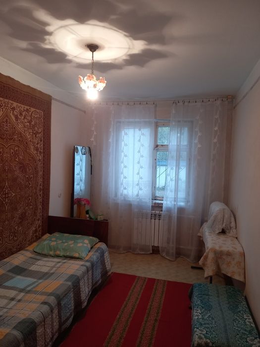 Продается 3х комнатная кв на 2 мкн 1 этаж ориентир возле конечки