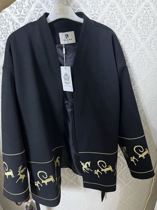 Женский шапан 48-50го размера.