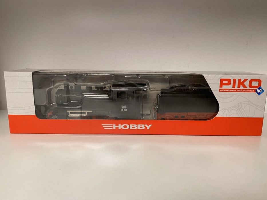 Set hobby locomotiva si vagoane PIKO