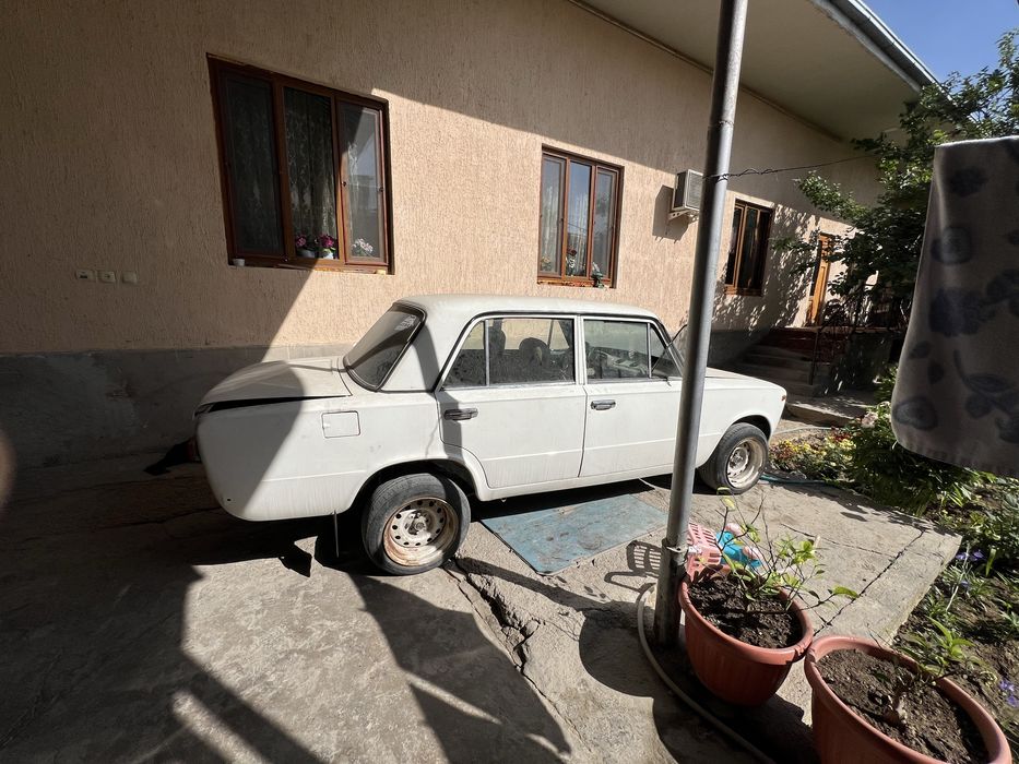 Vaz 21011 juguli sotiladi