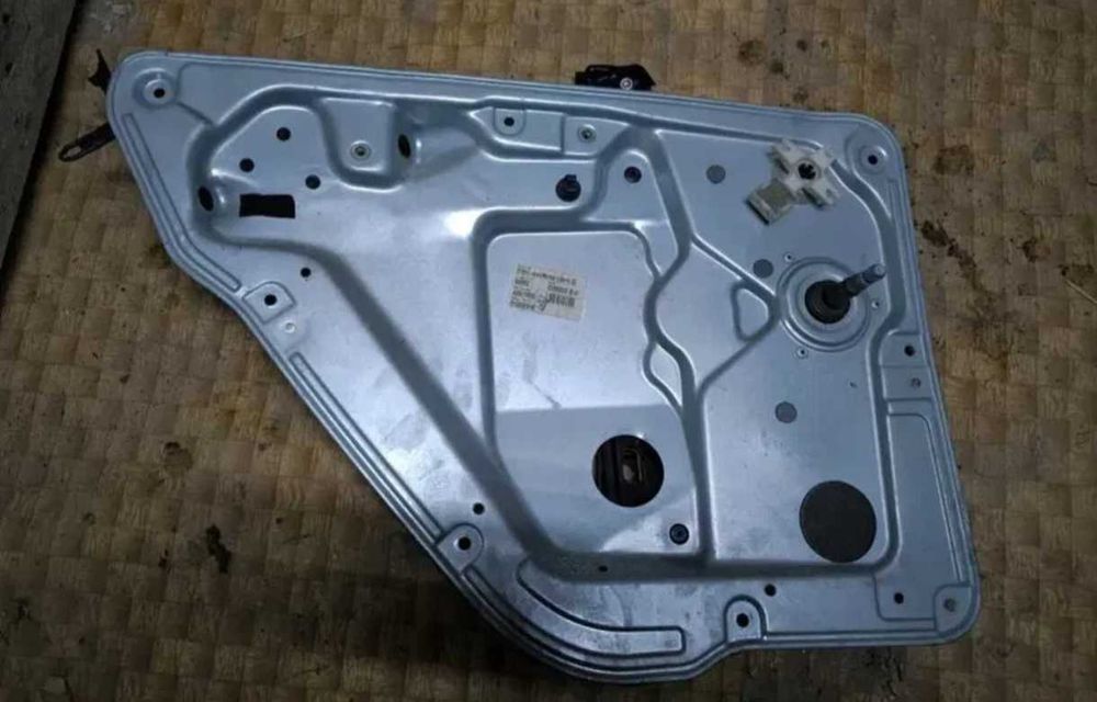 Macara Geam Fabia Spate Dreapta Manual