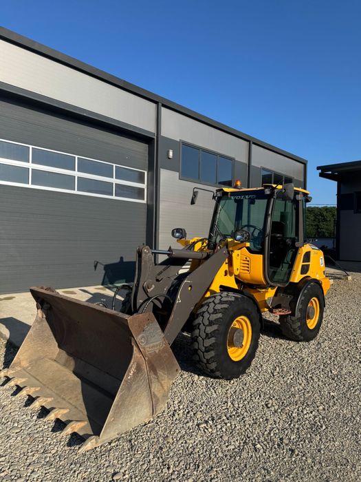 Incarcator frontal Volvo L28F