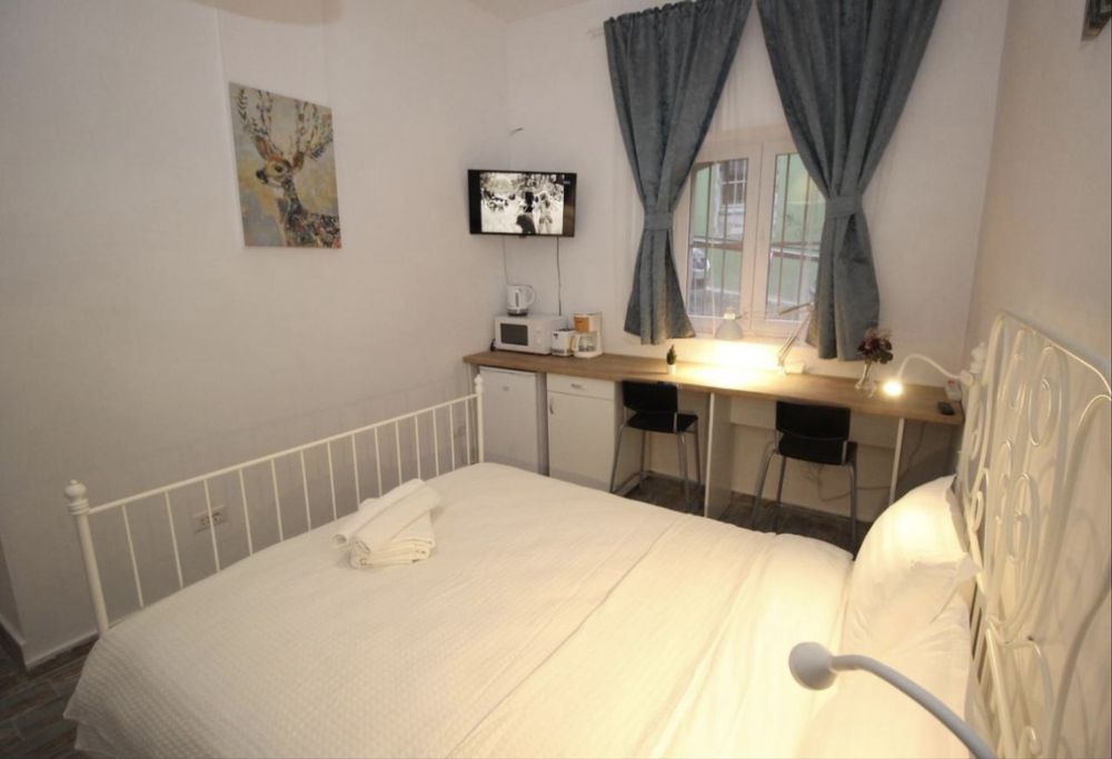 Inchiriez Studio in regim hotelier la 3 minute de piata sfatului