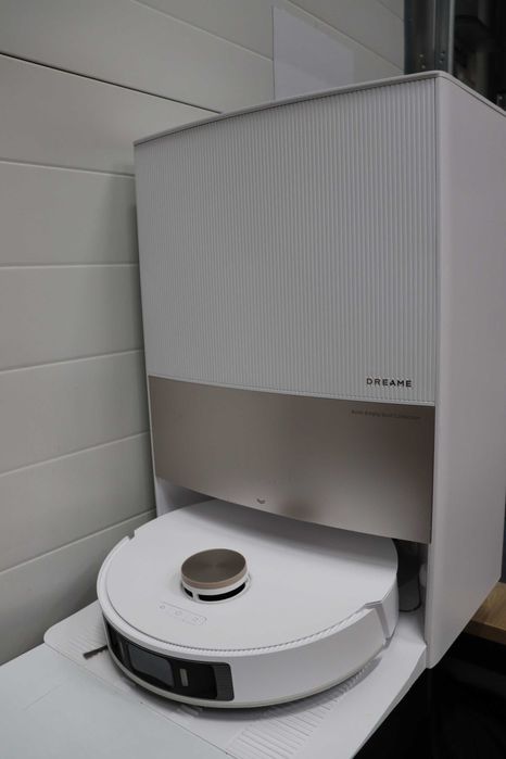 Прахосмукачка робот Dreame L20 Ultra, авт. почистване/сушене/зареждане