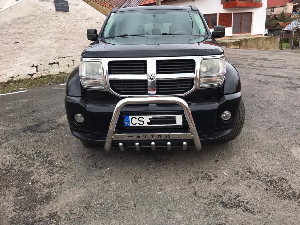 Dodge Nitro - vând urgent!