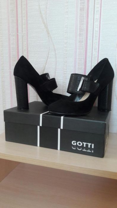 Туфли из натуральной замши и кожи