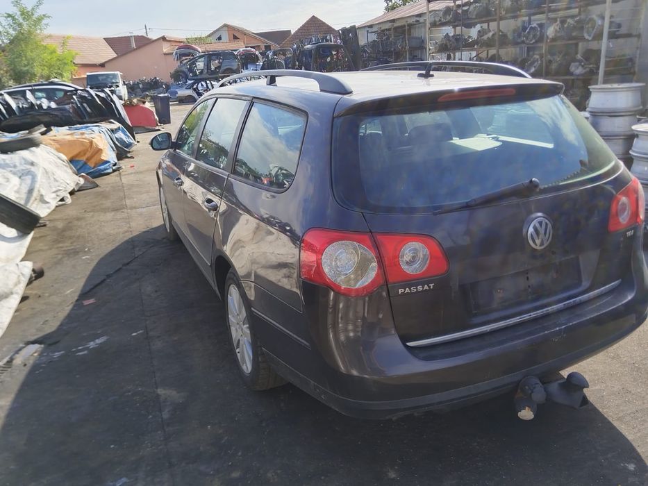 Carlig remorcare complet VW Passat B6  instalație modul priza suruburi