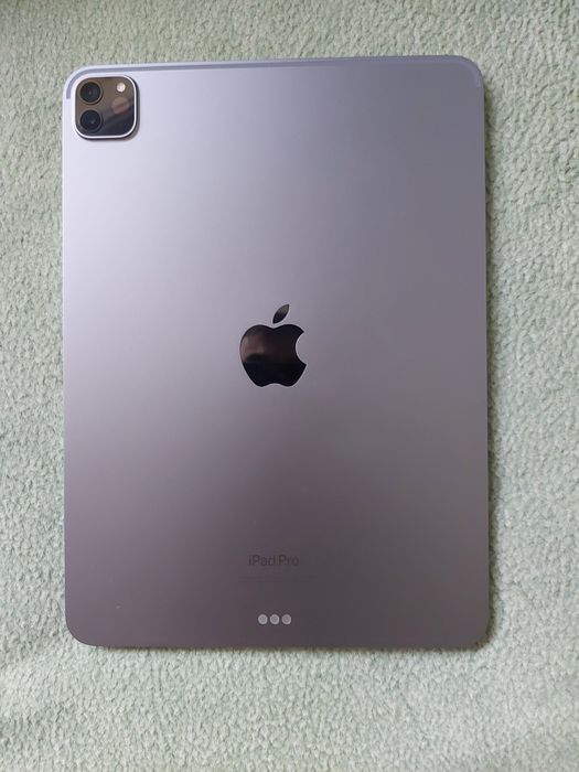 Айпад 11 про 128 гб.
