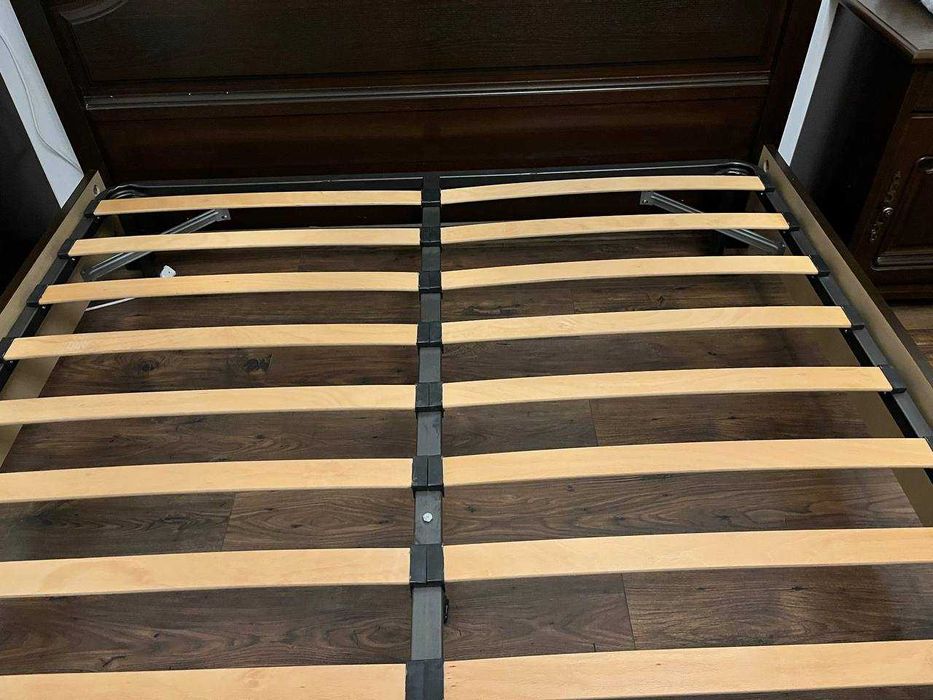 Vând somieră 160x200 cm