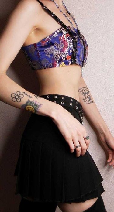 Топ Pretty Little Thing