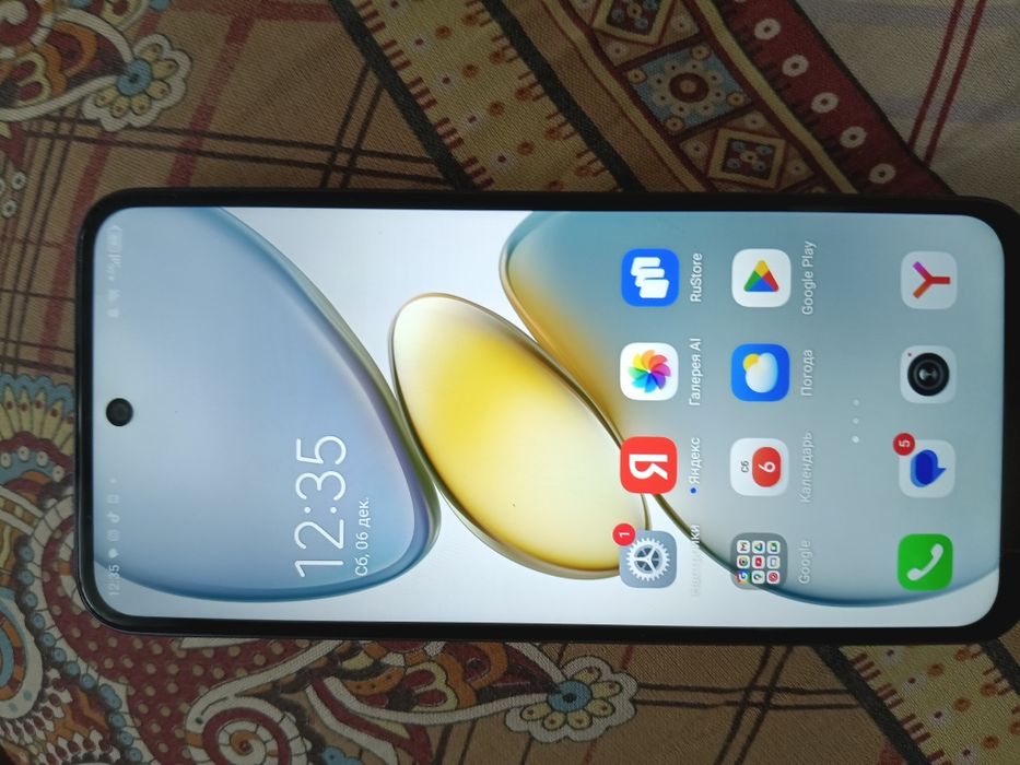 Продам телефон новый