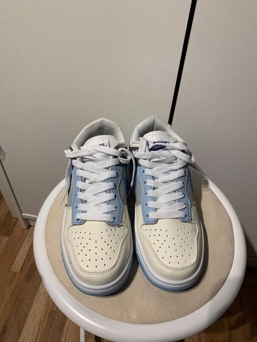 Adidasi nike sb.