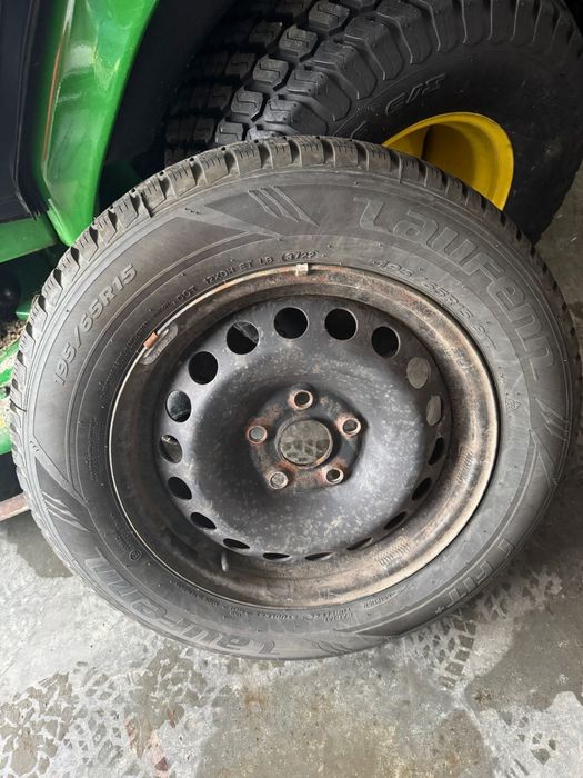 Set 4 Roti cu anvelope stare foarte buna Skoda 195/65/15