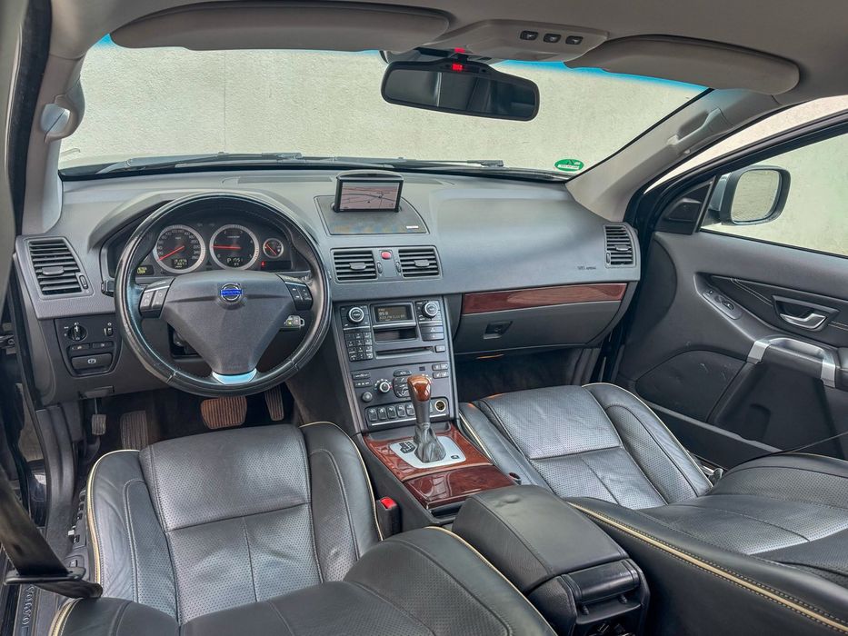Volvo Xc90 Executiv 7 Locurii Navigație Xenon Piele Ventilatie