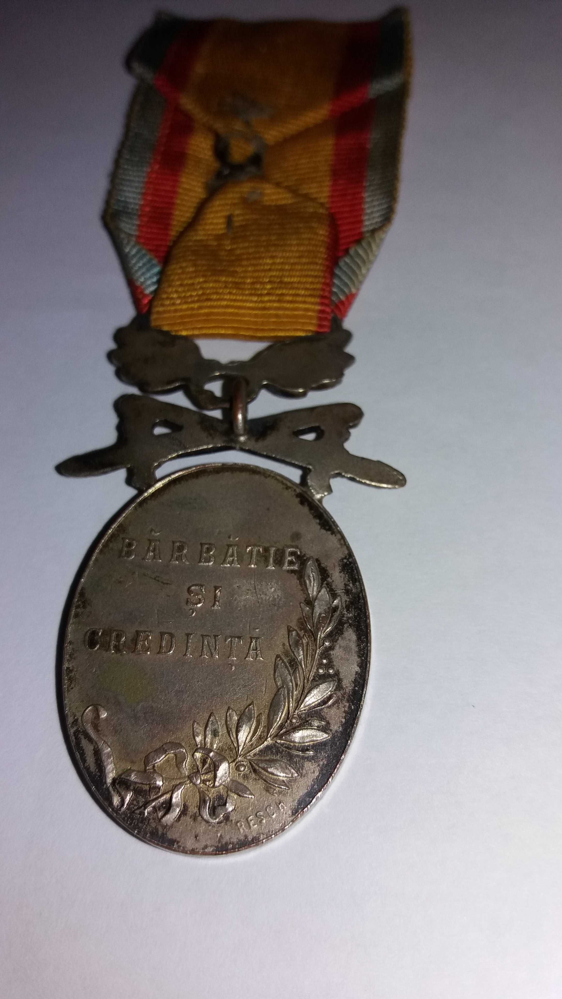 Medalie "Barbatie si Credinta" cu semnatura gravorilor